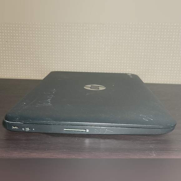 HP Chromebook 11G - Picture 10 of 11
